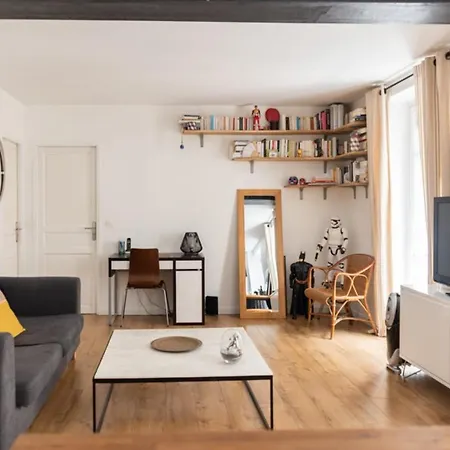 Charming Apt Near Belleville Apartment *